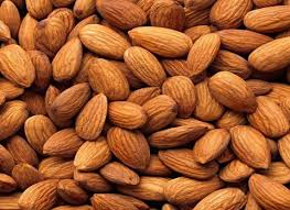 تصویر 1 از فروش مغز بادام مامایی خام دو قلو + قیمت به صرفه